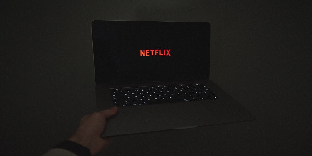 Post article image Netflix Outlines Rules to Restrict Account Sharing Outside of the Household